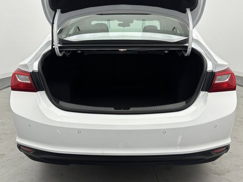 Used 2025 Chevrolet Malibu LT image 29