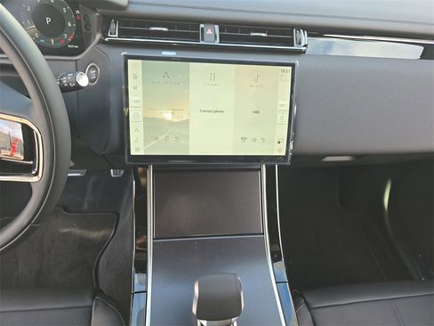 New 2026 Land Rover Range Rover Velar Dynamic SE image 20