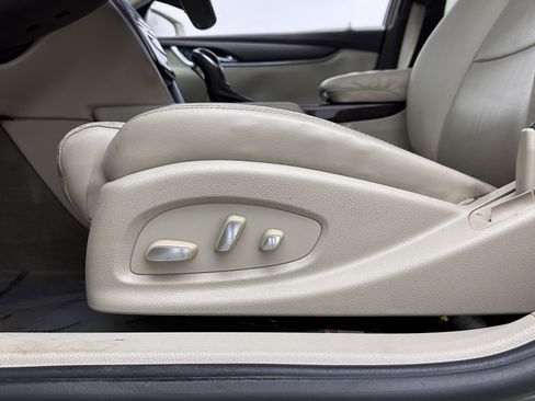 Used 2015 Cadillac XTS FWD image 12
