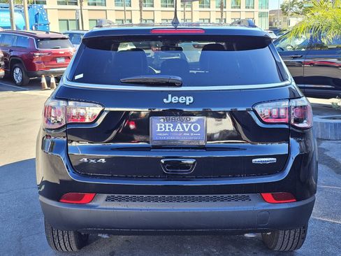 New 2026 Jeep Compass Latitude image 6