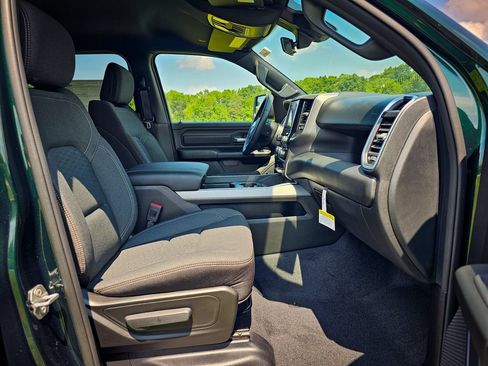 New 2026 RAM 1500 Express AWD/4WD image 36