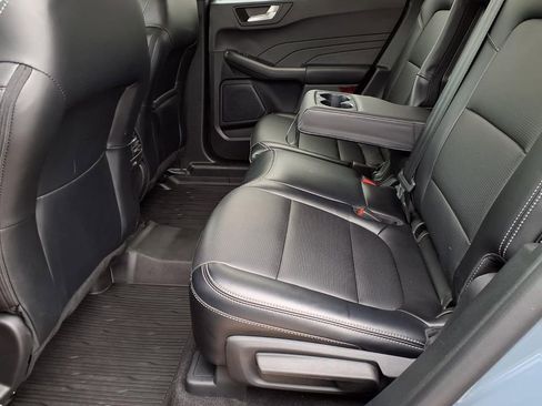 Used 2025 Ford Escape Platinum image 23