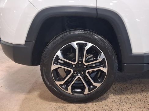 Used 2022 Jeep Compass Limited image 10