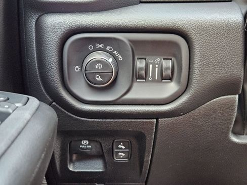 New 2026 RAM 1500 4x4 Crew Cab image 24