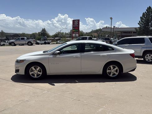 Used 2023 Chevrolet Malibu LT FWD image 9