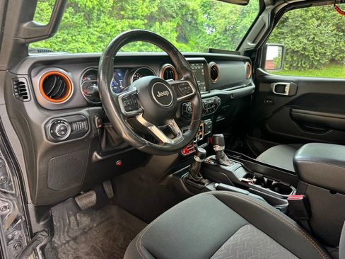 Used 2021 Jeep Gladiator Mojave AWD/4WD image 28