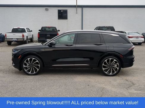 Used 2024 Lincoln Nautilus Black Label AWD/4WD image 10