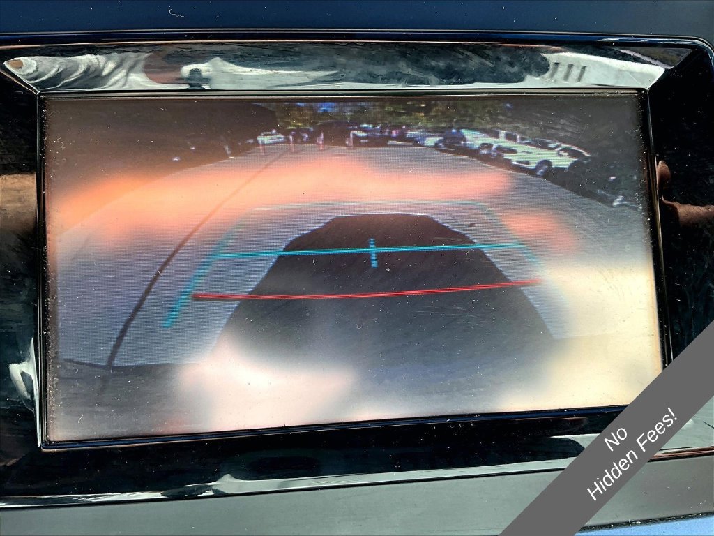 Used 2019 Toyota Highlander LE AWD/4WD image 14