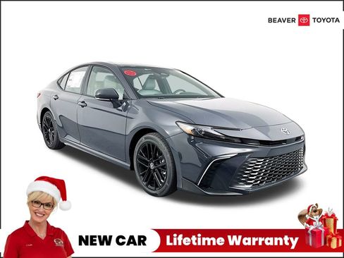 New 2026 Toyota Camry SE image 1