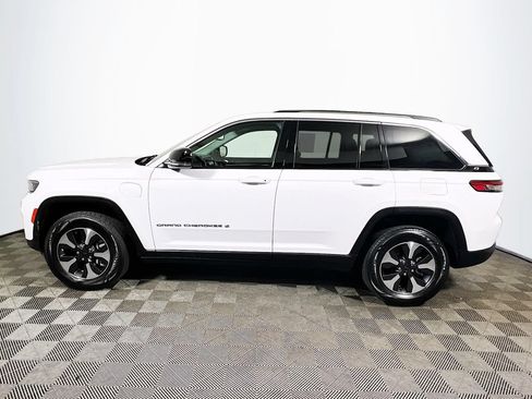 Used 2024 Jeep Grand Cherokee Limited 4xe AWD/4WD image 4