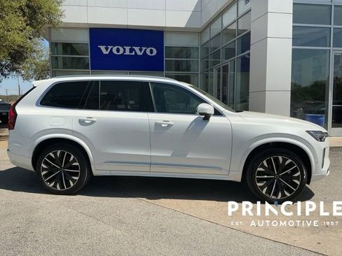 Certified 2025 Volvo XC90 B5 Plus image 5