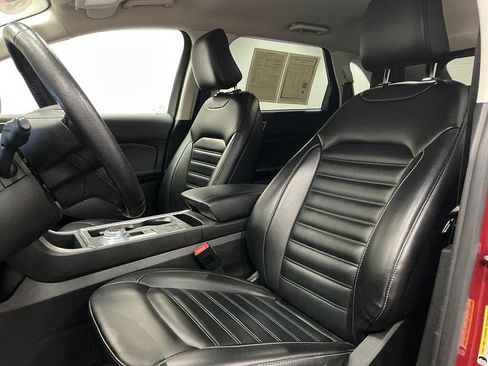 Used 2022 Ford Edge SEL w/ Convenience Package AWD/4WD image 9