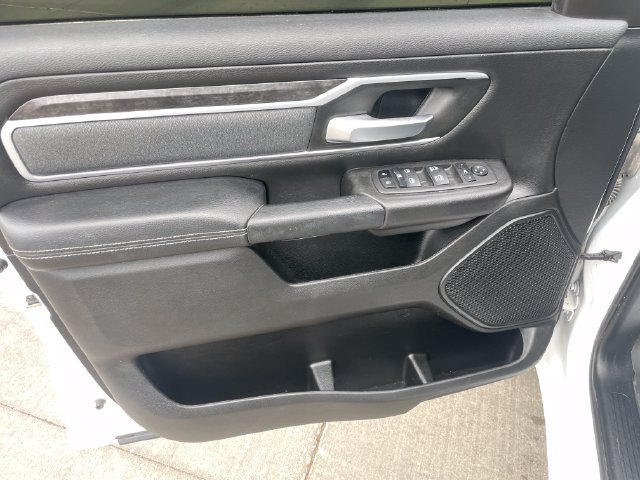 Used 2023 RAM 1500 Big Horn AWD/4WD image 11