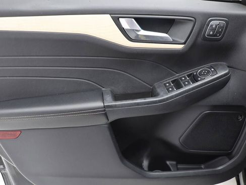 Used 2022 Ford Escape Titanium w/ Titanium Elite Package image 15