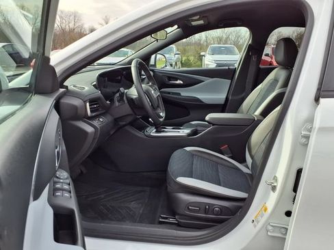 Used 2024 Buick Envista Preferred w/ Convenience I Package FWD image 73