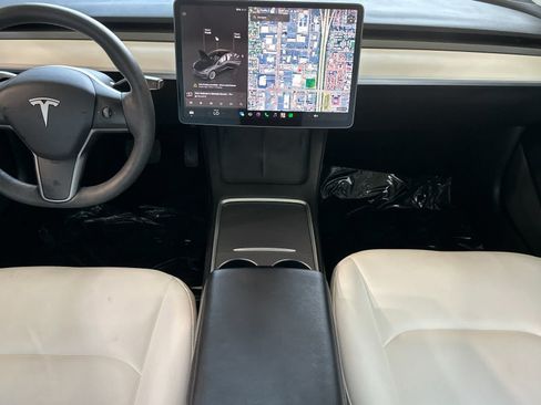 Used 2023 Tesla Model 3 Standard Range RWD image 4