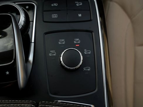 Used 2019 Mercedes-Benz GLS 550 4MATIC image 37