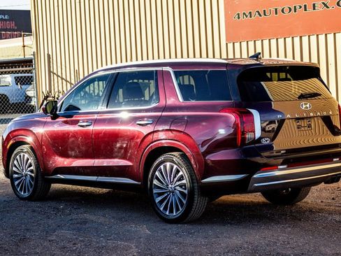 Used 2024 Hyundai Palisade Calligraphy image 6