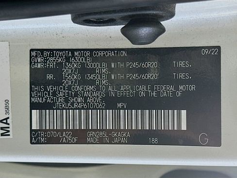 Used 2023 Toyota 4Runner Limited image 31