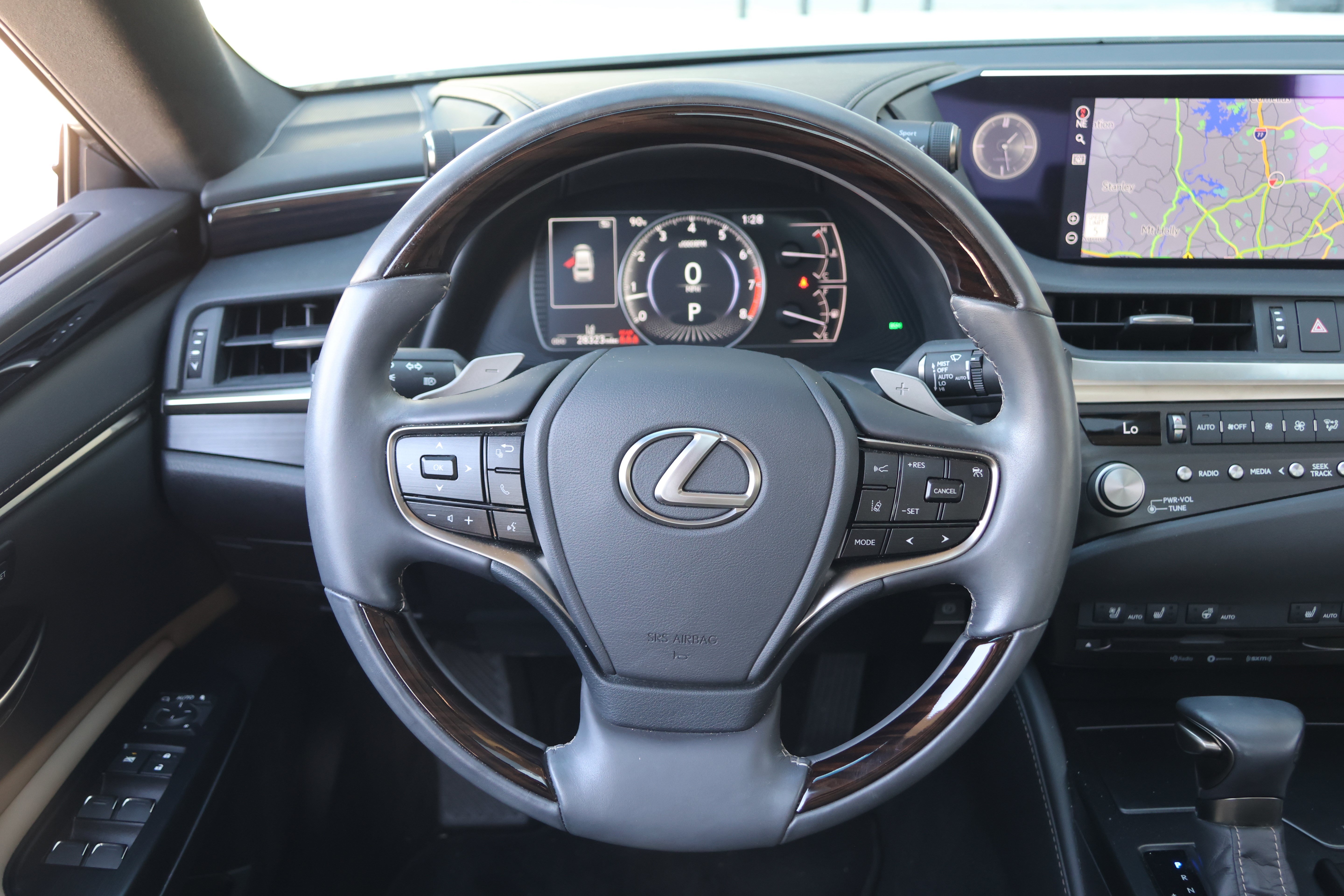 Used 2021 Lexus ES 350 w/ Premium Package FWD image 16