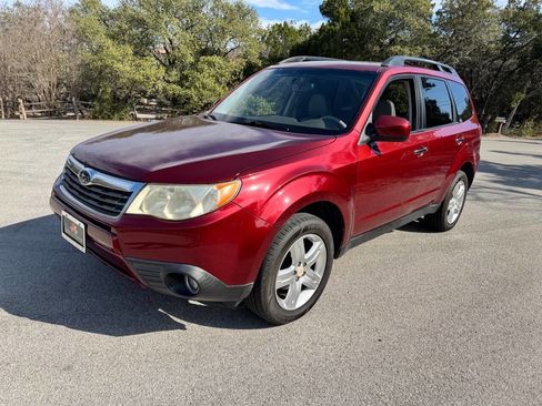 Used 2010 Subaru Forester 2.5X Limited image 3