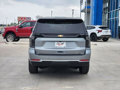 New 2026 Chevrolet Suburban LT