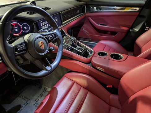 Certified 2023 Porsche Panamera 4S AWD/4WD image 5