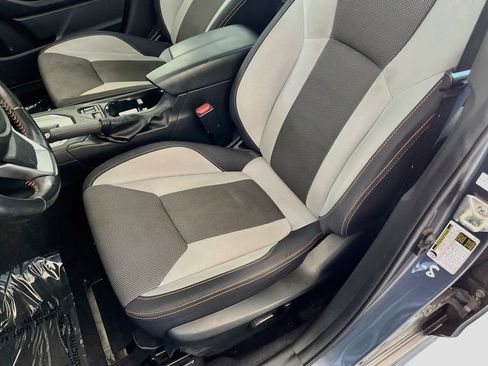 Used 2021 Subaru Crosstrek 2.0i Premium w/ Moonroof Package AWD/4WD image 18