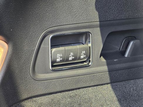 Used 2026 Mercedes-Benz GLS 450 4MATIC image 25