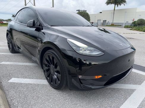 Used 2022 Tesla Model Y Performance AWD/4WD image 4