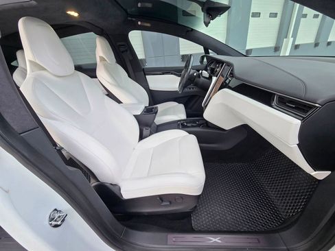 Used 2019 Tesla Model X Long Range image 27
