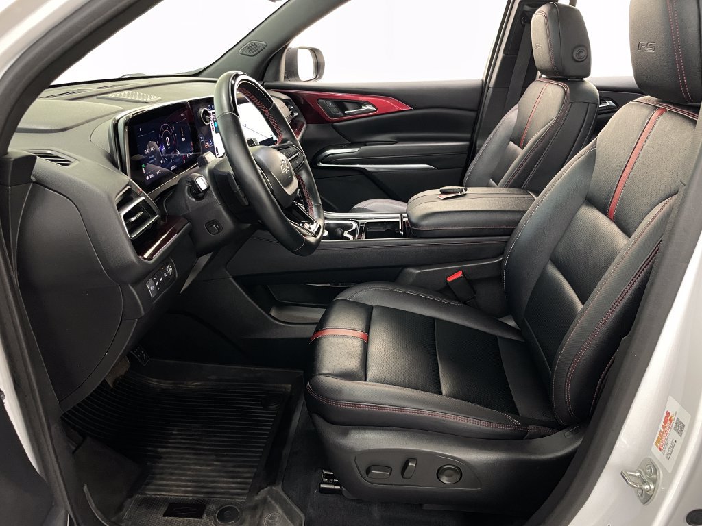 Used 2024 Chevrolet Traverse RS w/ LPO, Floor Liner Package AWD/4WD image 10
