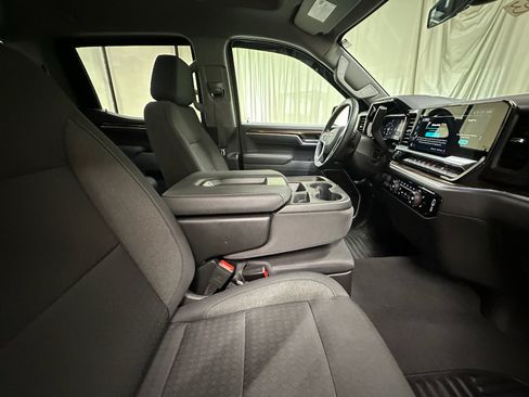 Certified 2026 Chevrolet Silverado 1500 LT AWD/4WD image 16