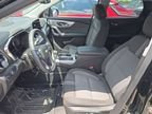 Used 2024 Chevrolet Blazer LT w/ Convenience Package FWD image 3