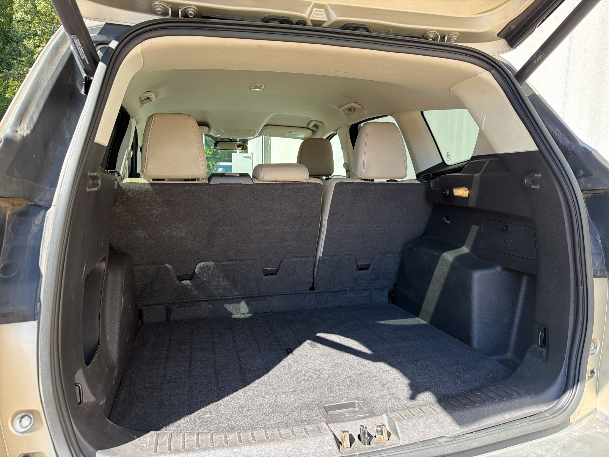 Used 2018 Ford Escape SEL FWD image 14
