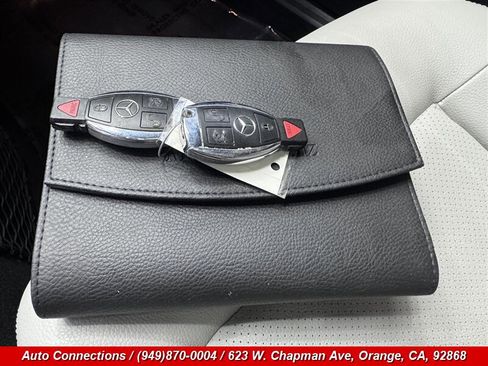 Used 2010 Mercedes-Benz E 350 Sedan image 29