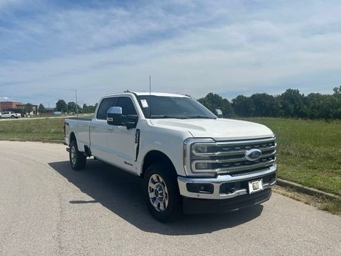 Used 2025 Ford F350 King Ranch w/ Chrome Package AWD/4WD image 13