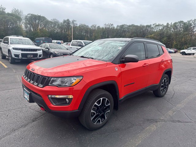 Used 2019 Jeep Compass Trailhawk w/ Leather Interior Group AWD/4WD image 3
