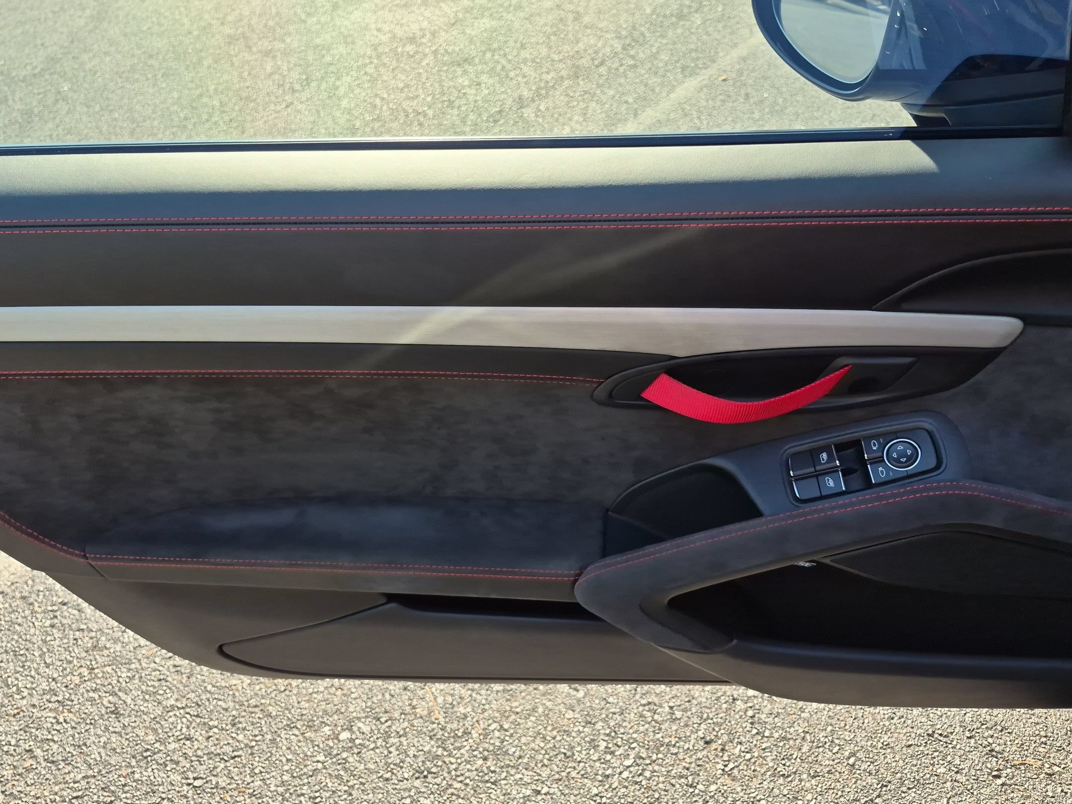 Certified 2020 Porsche 718 Cayman GT4 RWD image 18