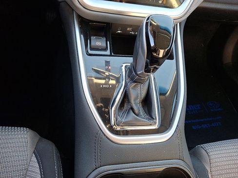 Used 2021 Subaru Outback Premium image 16