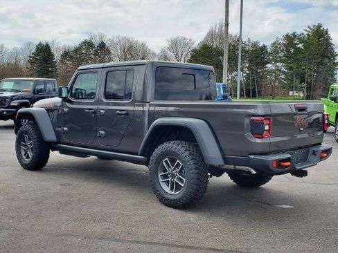 New 2026 Jeep Gladiator Mojave image 4