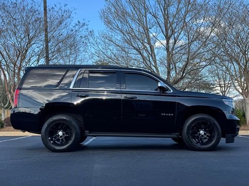 Used 2019 Chevrolet Tahoe LT image 2