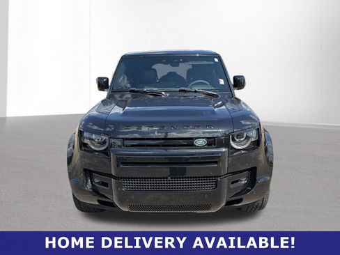 Used 2024 Land Rover Defender 110 V8 image 2