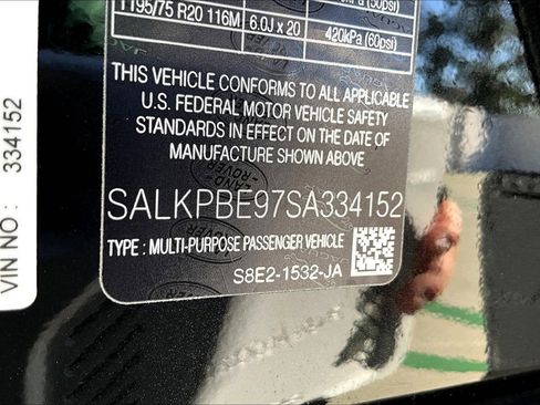 New 2025 Land Rover Range Rover Long Wheelbase SE image 12