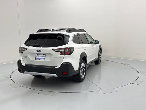 Used 2025 Subaru Outback Limited AWD/4WD image 6