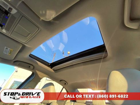 Used 2015 Acura TLX w/ Technology Package image 16