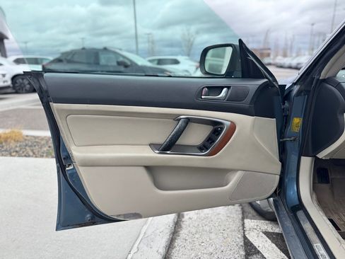 Used 2005 Subaru Outback 3.0R L.L. Bean w/ Popular Equipment Group 3 image 9