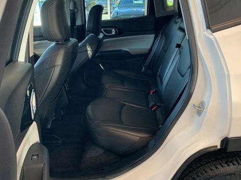 Used 2022 Jeep Compass Limited AWD/4WD image 11
