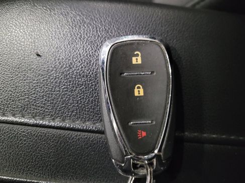 Used 2021 Chevrolet Blazer LT image 32