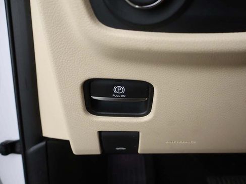 Used 2022 Jeep Grand Cherokee Limited AWD/4WD image 44